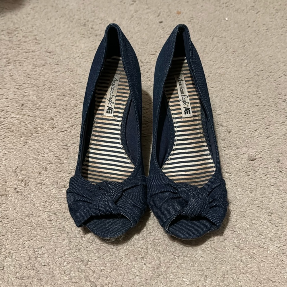 American Eagle heels